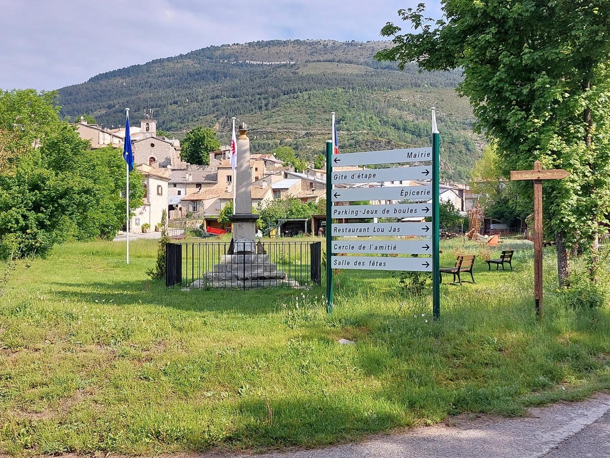 Bed and Breakfast La Fischaumiere Soleilhas Exteriér fotografie