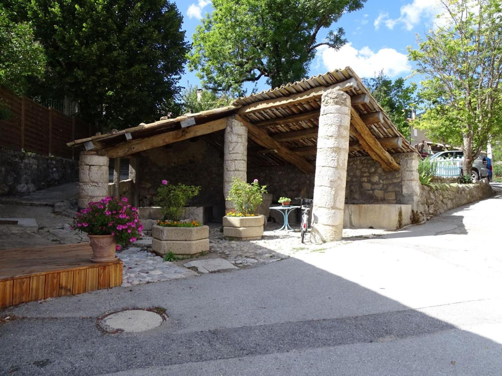 Bed and Breakfast La Fischaumiere Soleilhas Exteriér fotografie